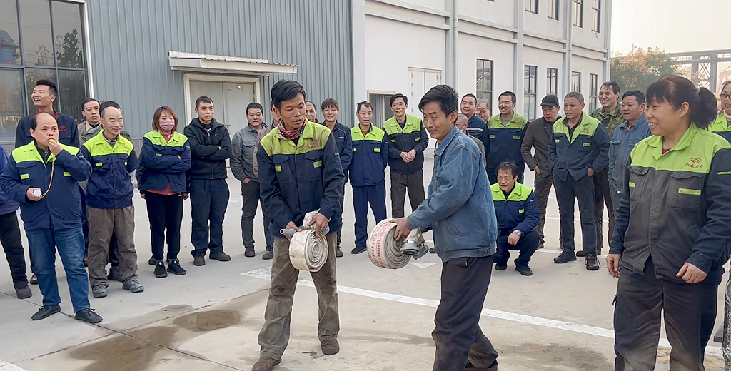 【應(yīng)急演練】消防三人兩帶大比拼，實戰(zhàn)演練爭分秒