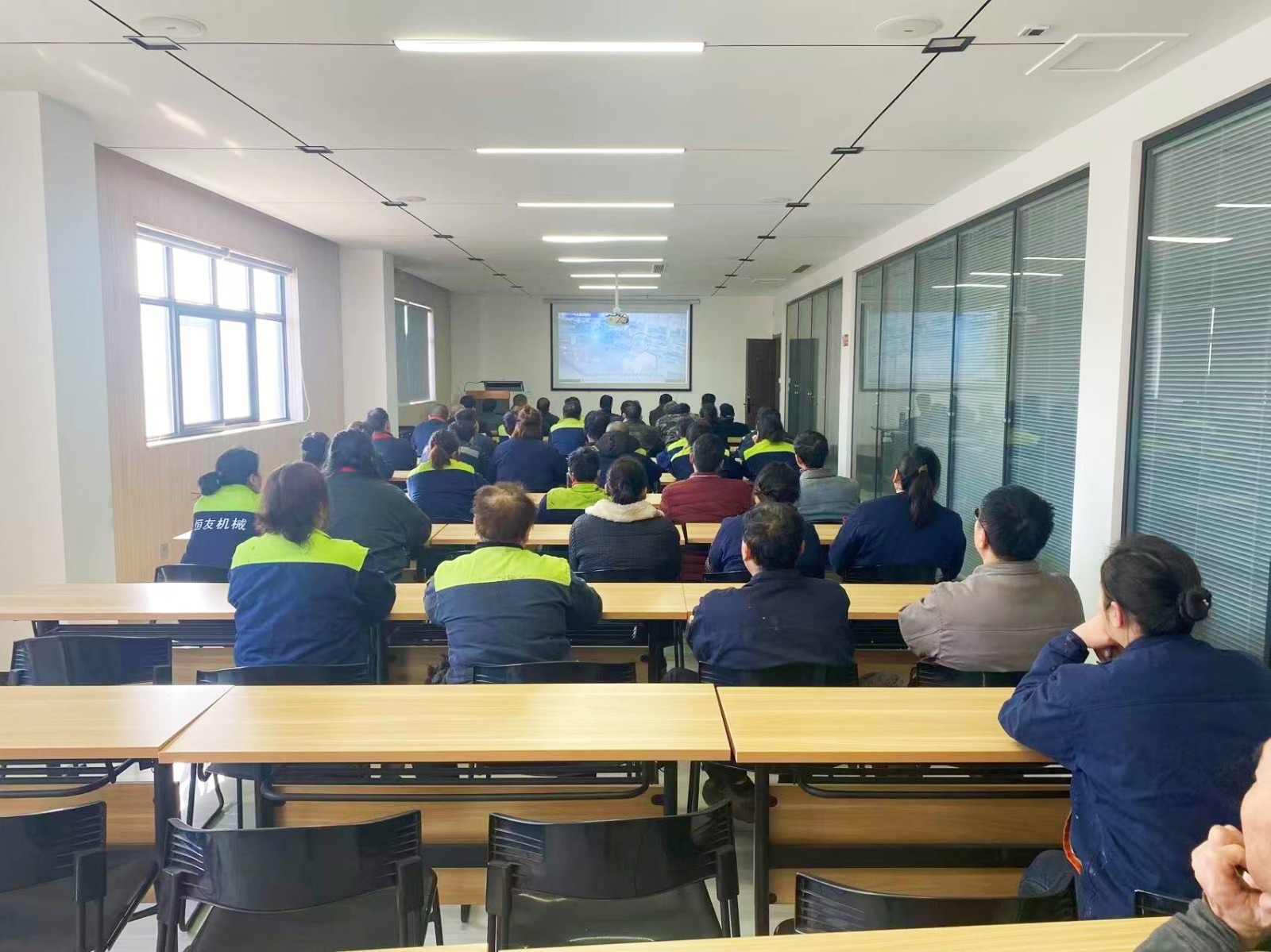 筑牢安全防線，保障冬季平穩(wěn)運(yùn)行